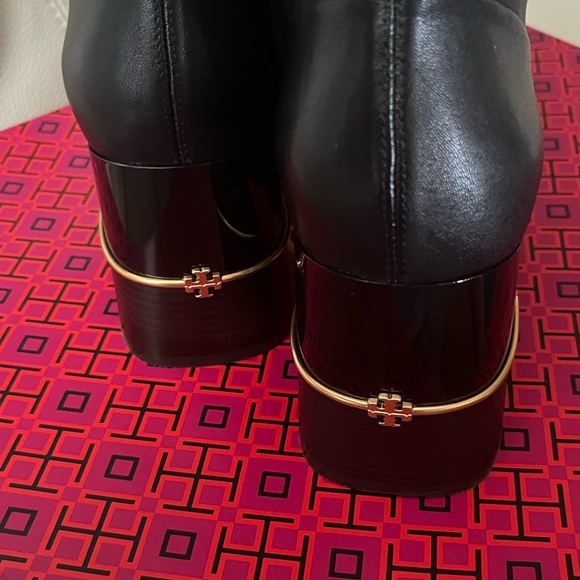 Boots - Picture 6 of 8